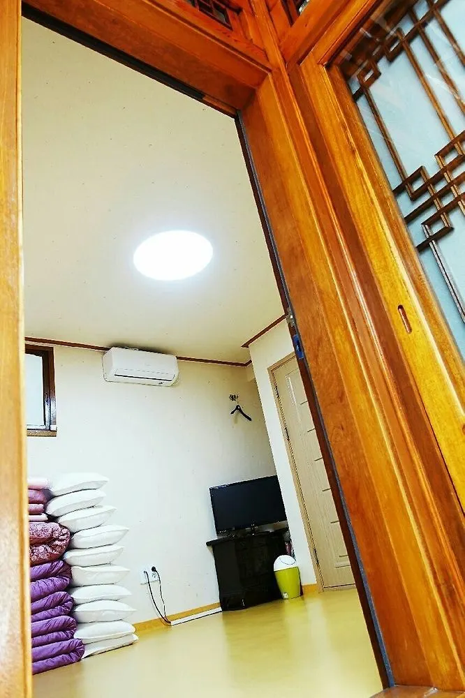 Hue Hanok Guesthouse 首爾