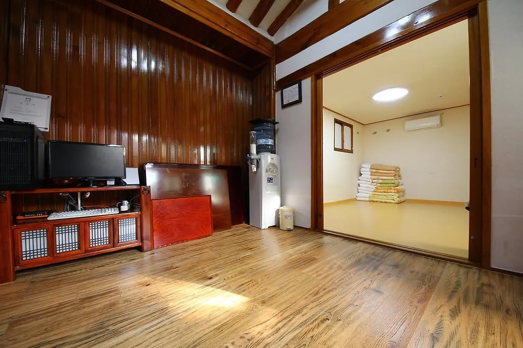 게스트하우스 Hue Hanok Guesthouse 서울특별시